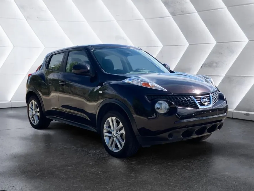 2014 Nissan Juke S photo 1