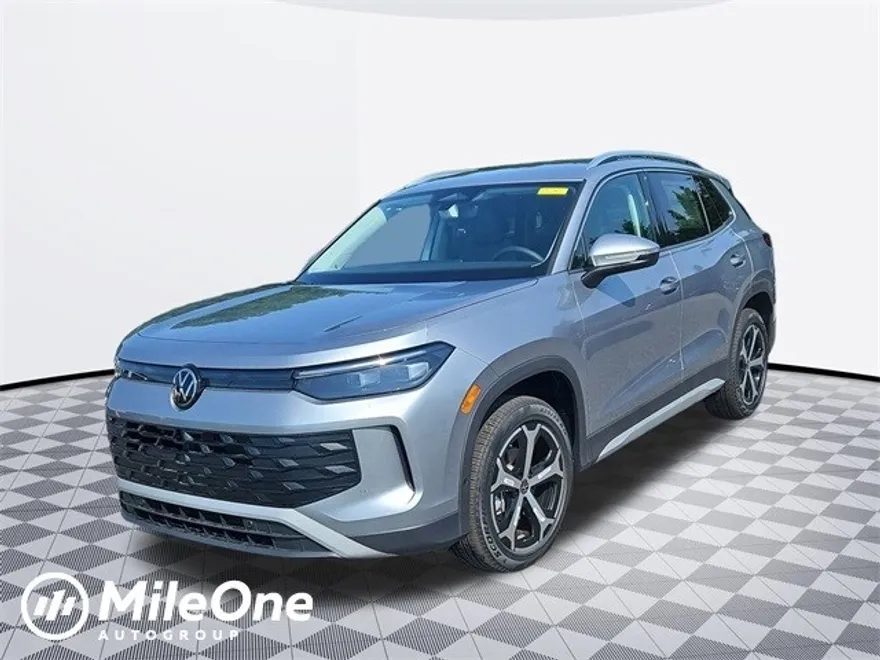 2025 Volkswagen Tiguan SE photo 1