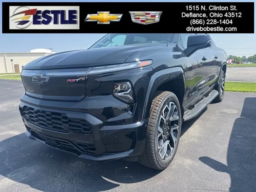 2025 Chevrolet Silverado EV RST photo 1