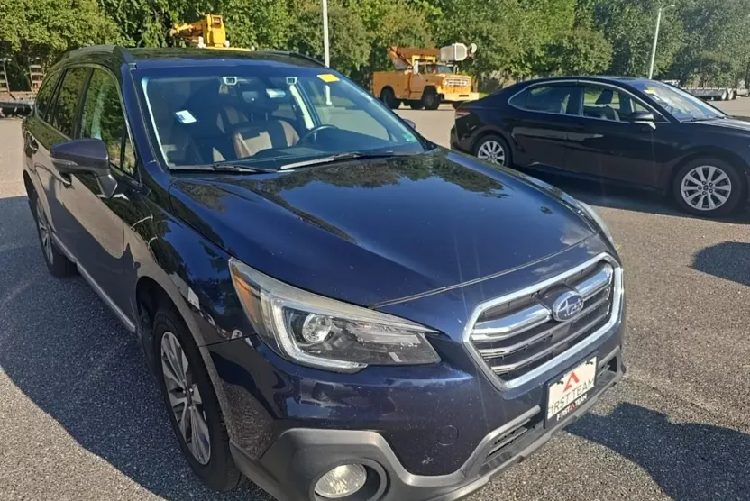 2018 Subaru Outback 2.5i photo 1