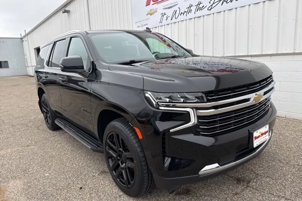 2021 Chevrolet Tahoe LT photo 1