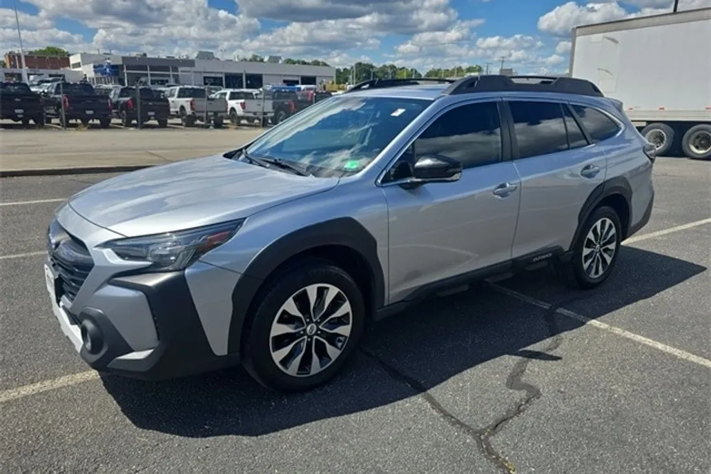 2024 Subaru Outback Limited XT photo 1