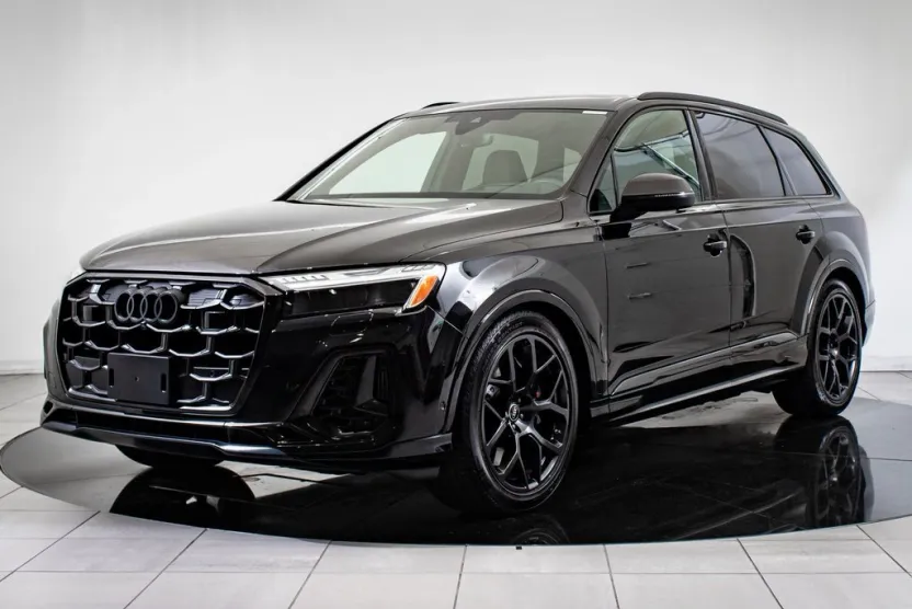 2025 Audi SQ7 Prestige photo 1