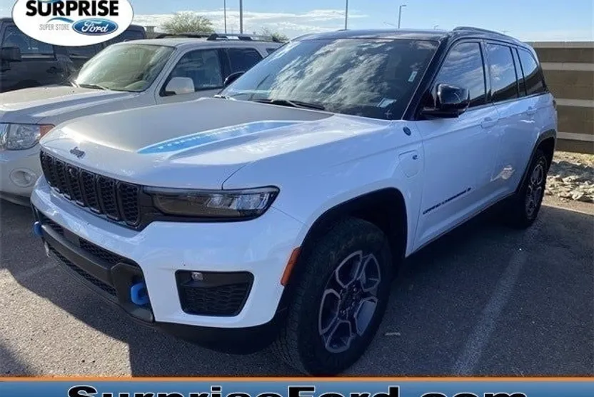 2022 Jeep Cherokee Trailhawk 4xe photo 1