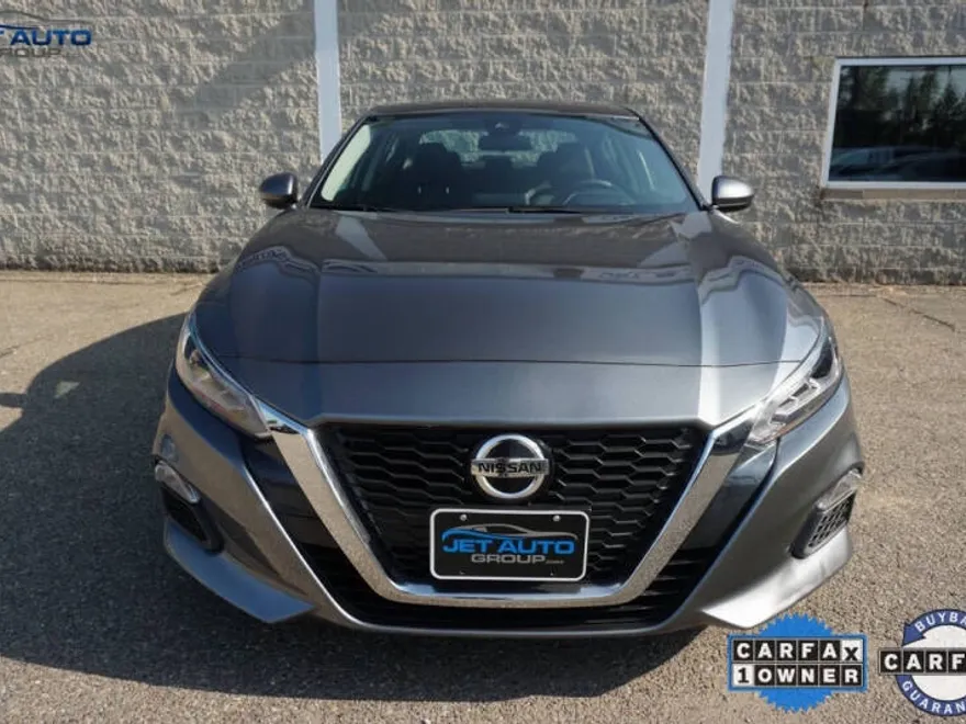 2022 Nissan Altima 2.5 SV photo 1