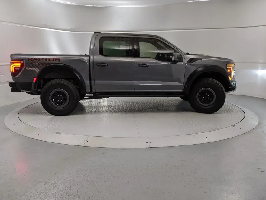 2025 Ford F-150 Raptor photo 1