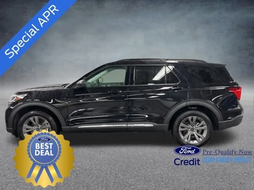 2025 Ford Explorer photo 1