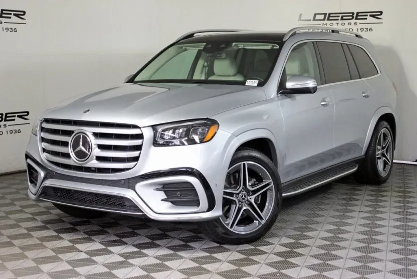 2024 Mercedes Benz GLS 450 4MATIC photo 1