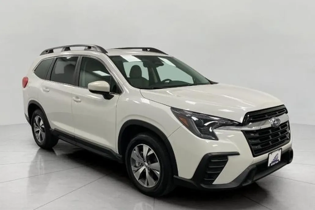 2024 Subaru Ascent Premium photo 1