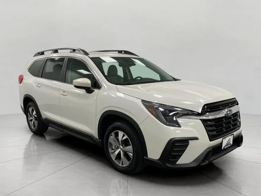 2024 Subaru Ascent Premium photo 1
