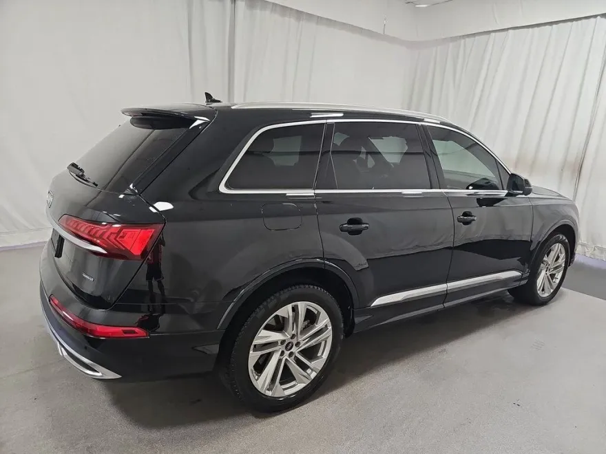 2022 Audi Q7 45 Premium photo 1
