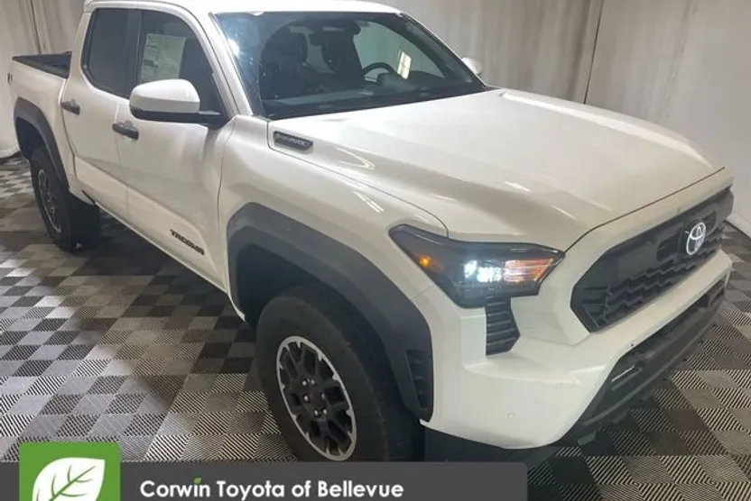 2025 Toyota Tacoma TRD Off-Road photo 1