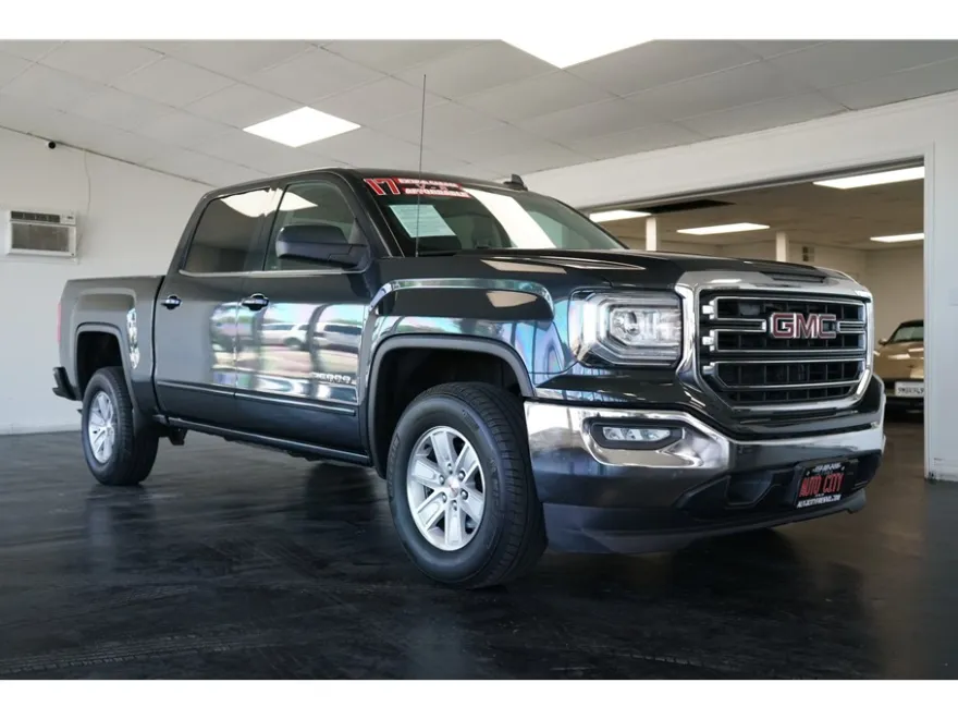2017 Gmc Sierra 1500 SLE photo 1