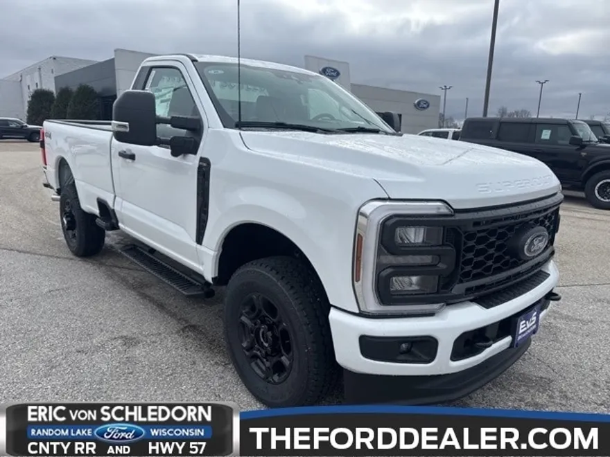2025 Ford F-350 photo 1
