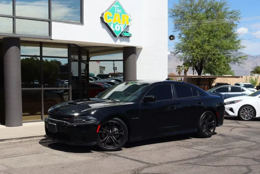 2021 Dodge Charger R/T photo 1