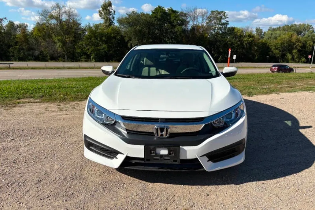 2017 Honda Civic LX photo 1