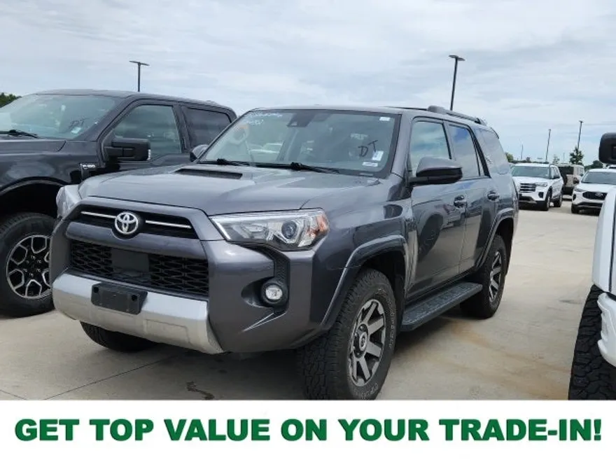 2022 Toyota 4Runner TRD Off-Road photo 1