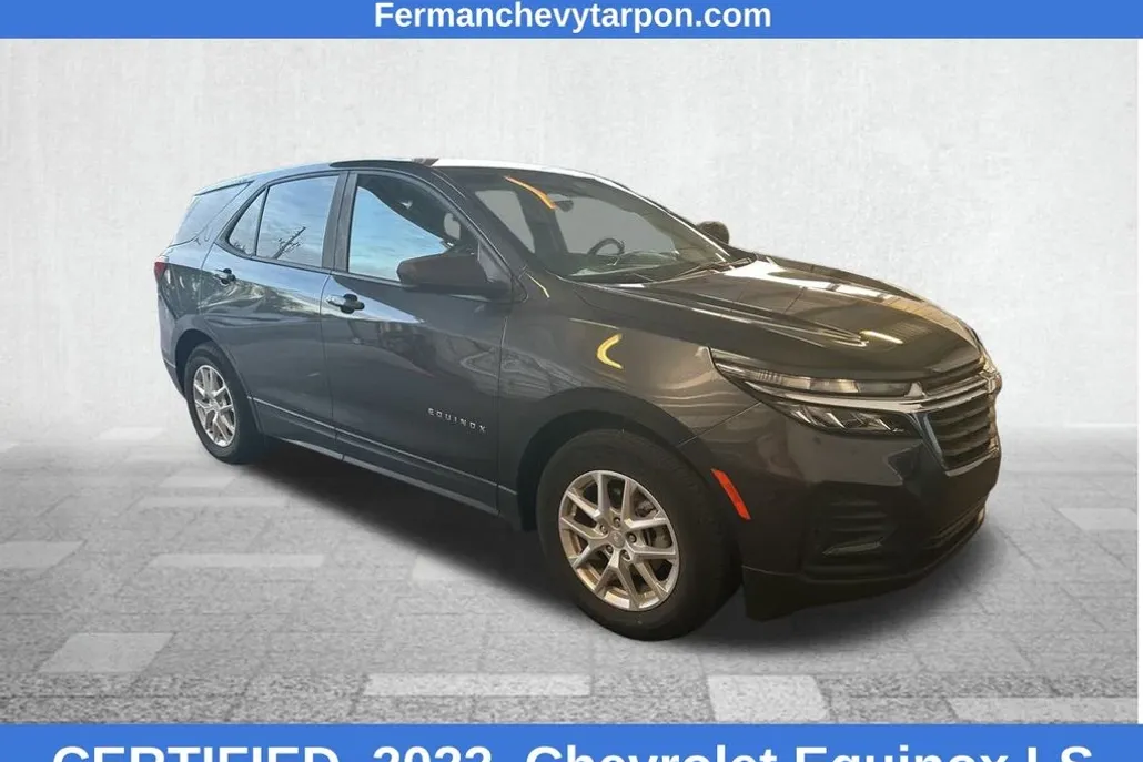 2022 Chevrolet Equinox LS photo 1