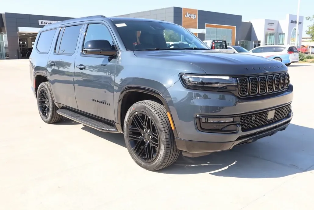 2025 Jeep Wagoneer Series II photo 1