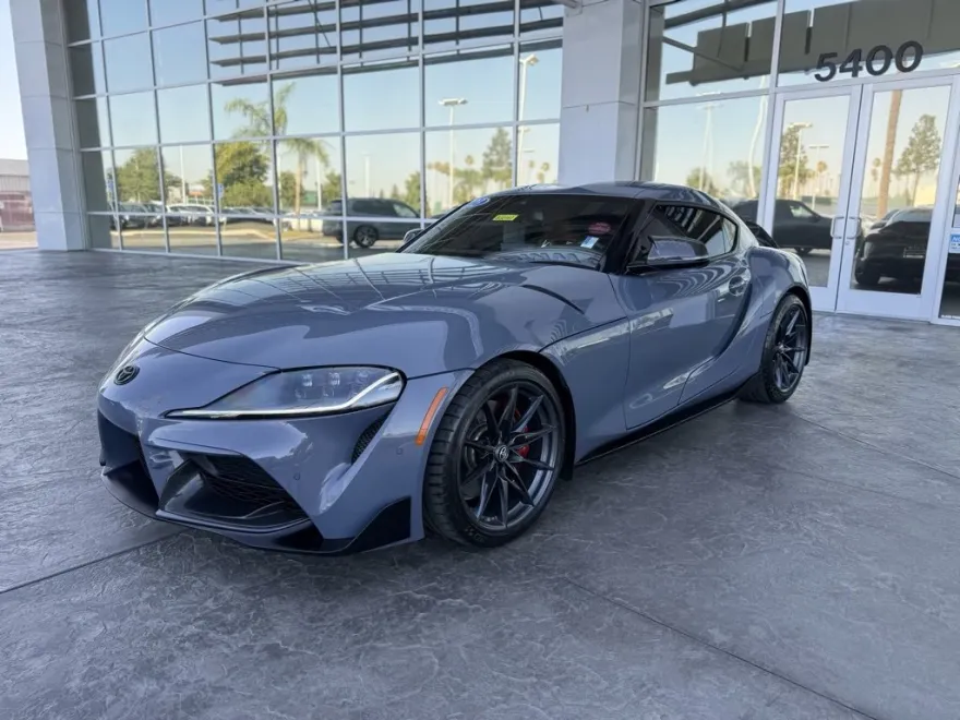 2023 Toyota Supra 3.0 photo 1
