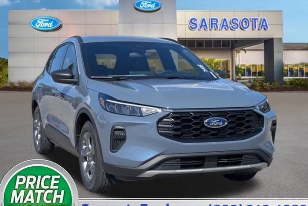 2025 Ford Escape ST-Line photo 1