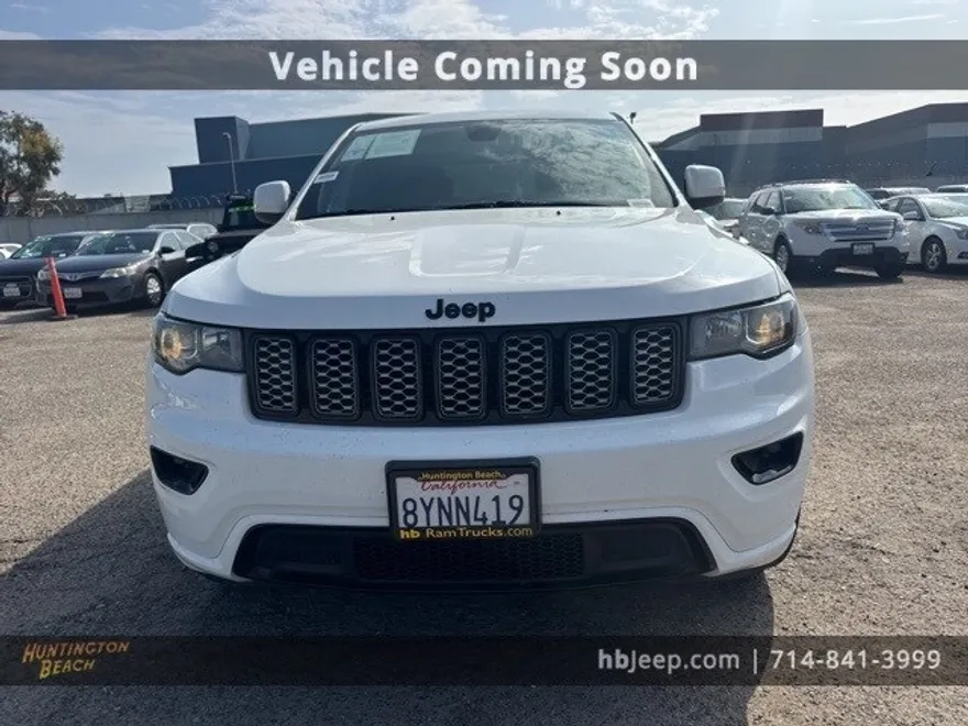 2021 Jeep Grand Cherokee Laredo X photo 1