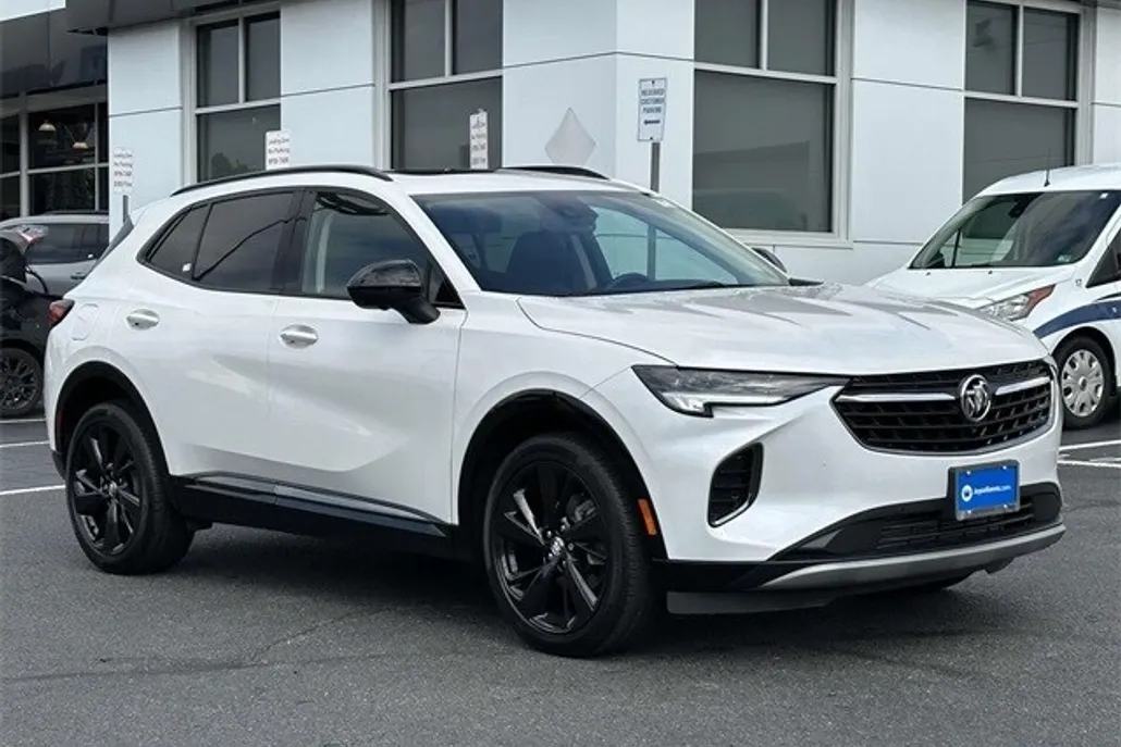 2023 Buick Envision Essence photo 1