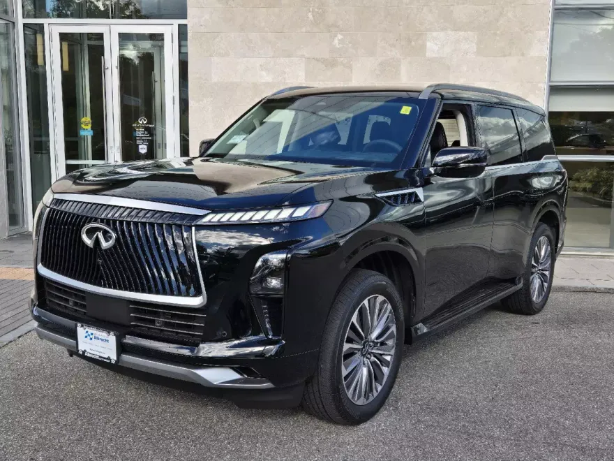 2026 Infiniti QX80 Luxe photo 1