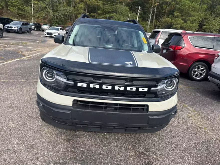 2024 Ford Bronco Sport Outer Banks photo 1