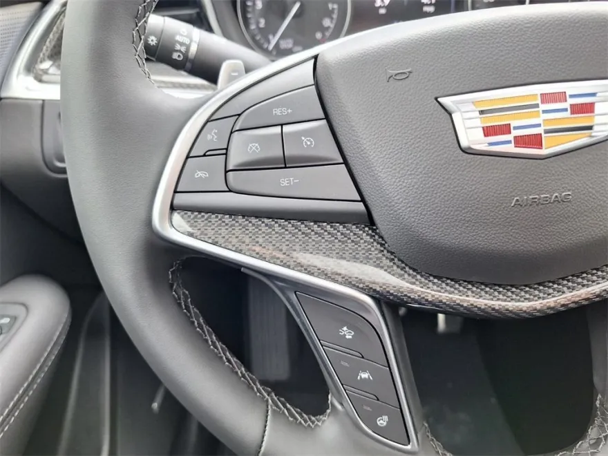2025 Cadillac XT5 Sport photo 19