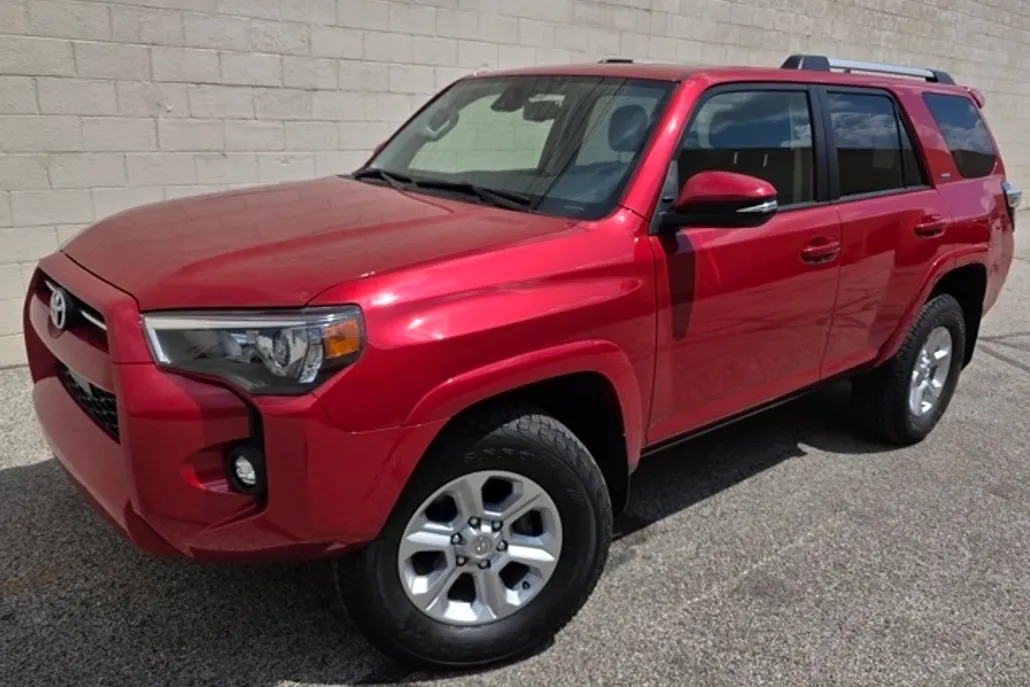 2022 Toyota 4Runner SR5 Premium photo 1