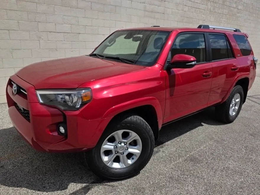 2022 Toyota 4Runner SR5 Premium photo 1