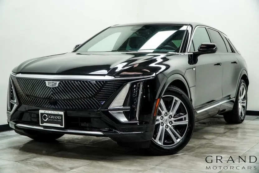 2024 Cadillac Lyriq Tech photo 1