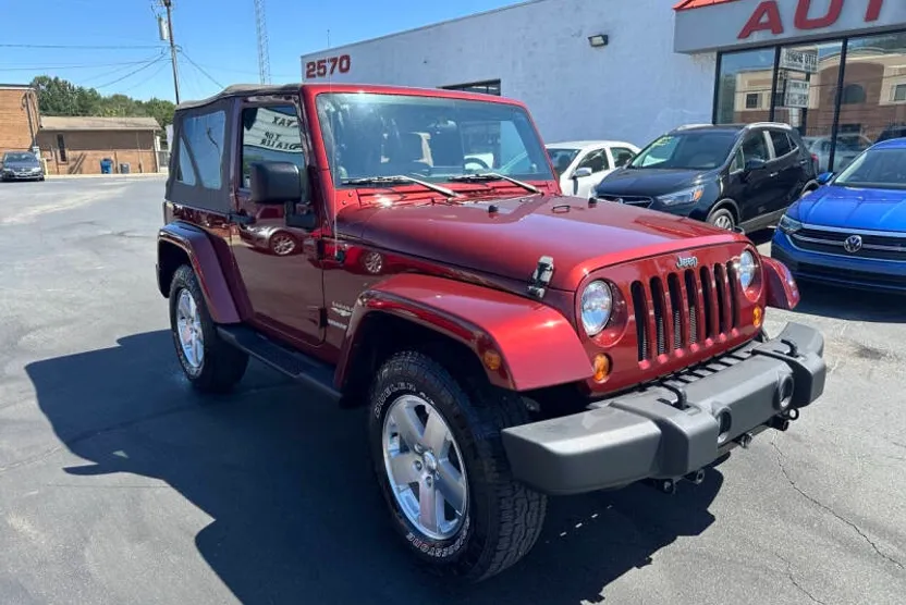 2008 Jeep Wrangler Sahara photo 1