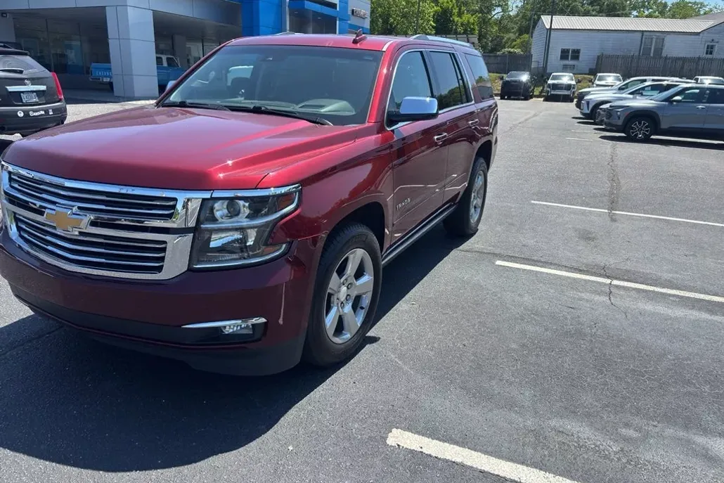 2020 Chevrolet Tahoe Premier photo 1