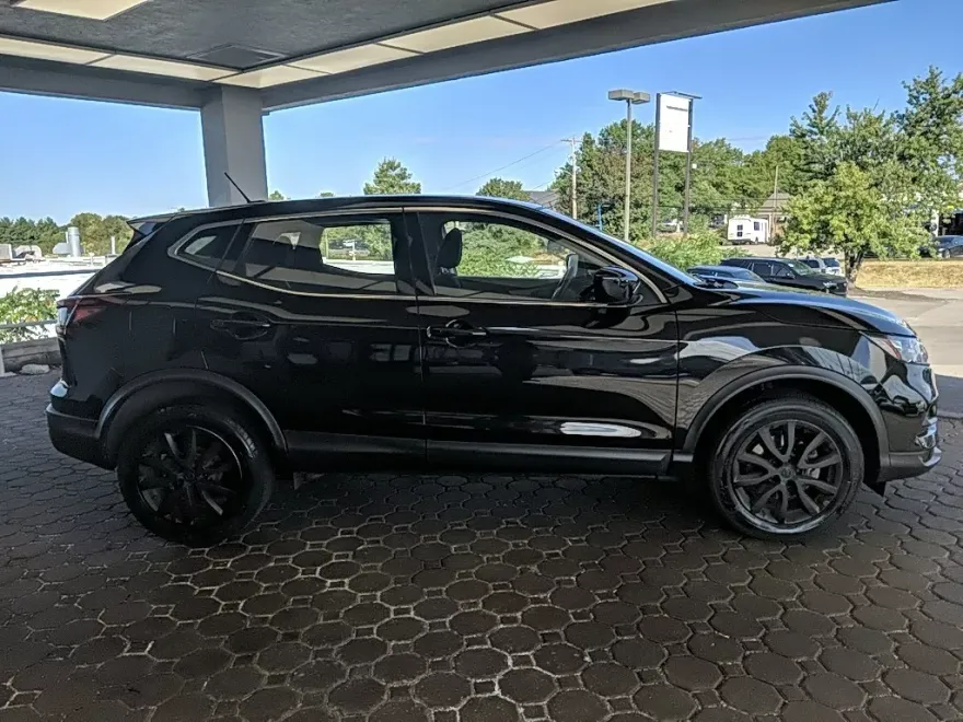 2021 Nissan Rogue Sport S photo 1