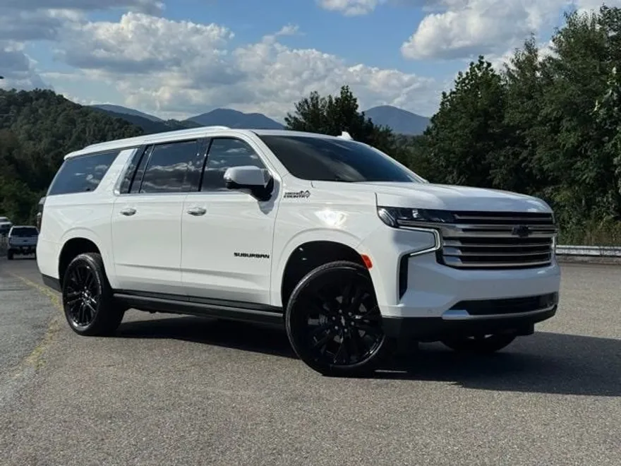 2024 Chevrolet Suburban High Country photo 1