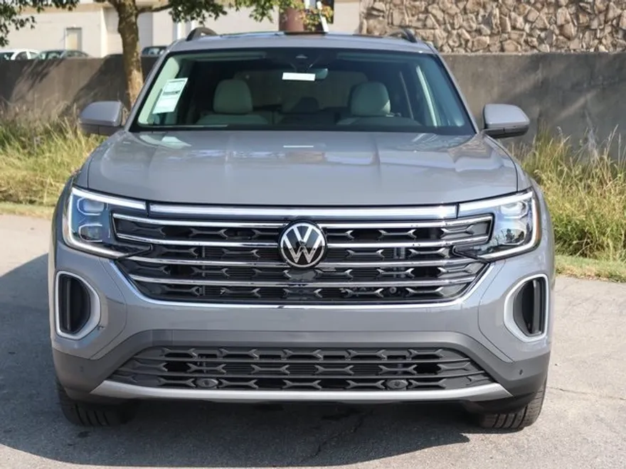 2026 Volkswagen Atlas SE Technology photo 1