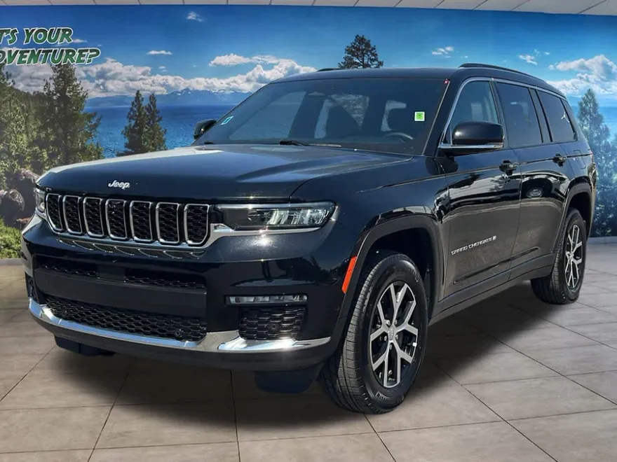 2024 Jeep Grand Cherokee Limited photo 1