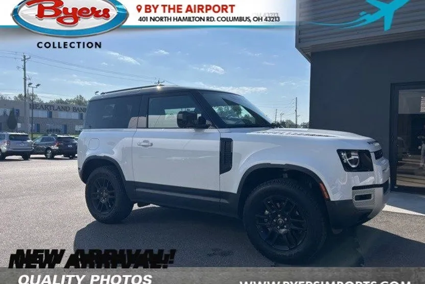 2023 Land Rover Defender S photo 1
