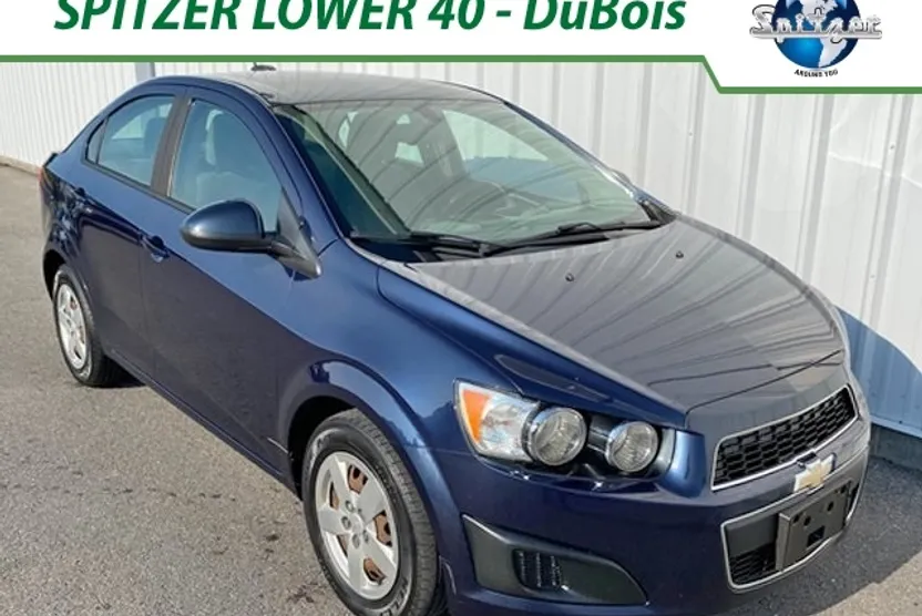 2015 Chevrolet Sonic LS photo 1