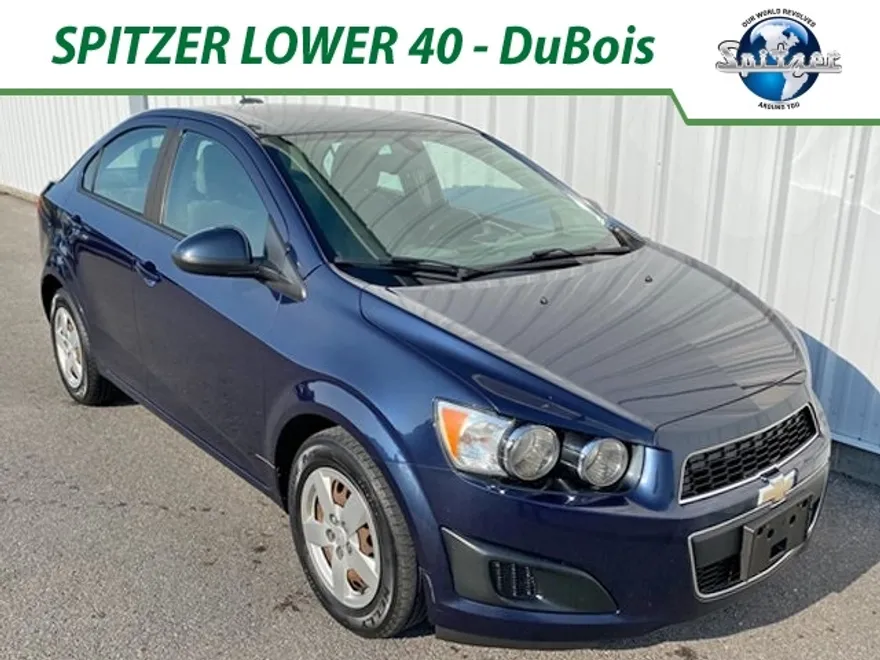 2015 Chevrolet Sonic LS photo 1