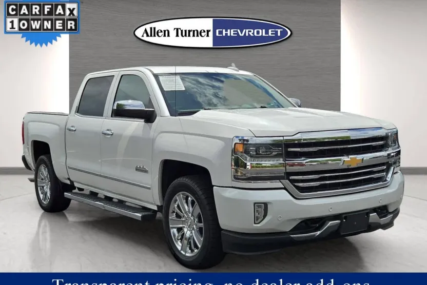 2017 Chevrolet Silverado 1500 High Country photo 1