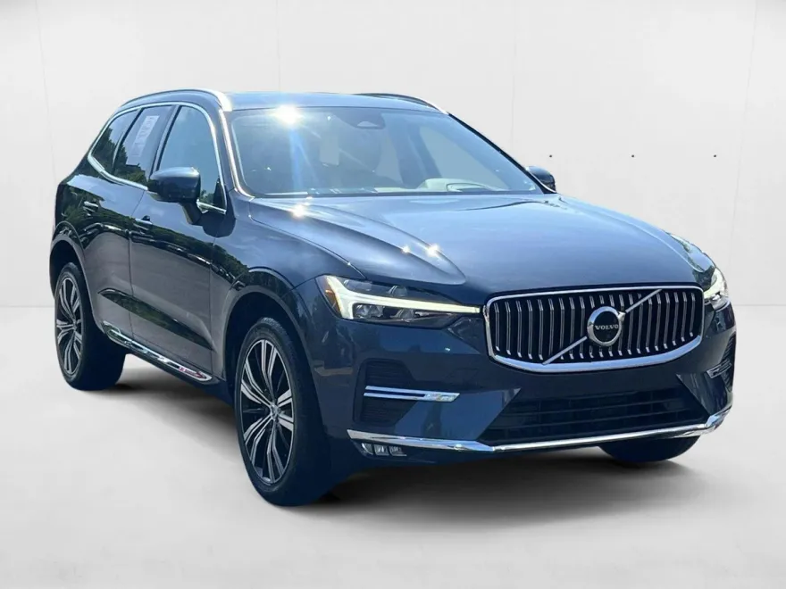 2022 Volvo XC60 Inscription photo 1