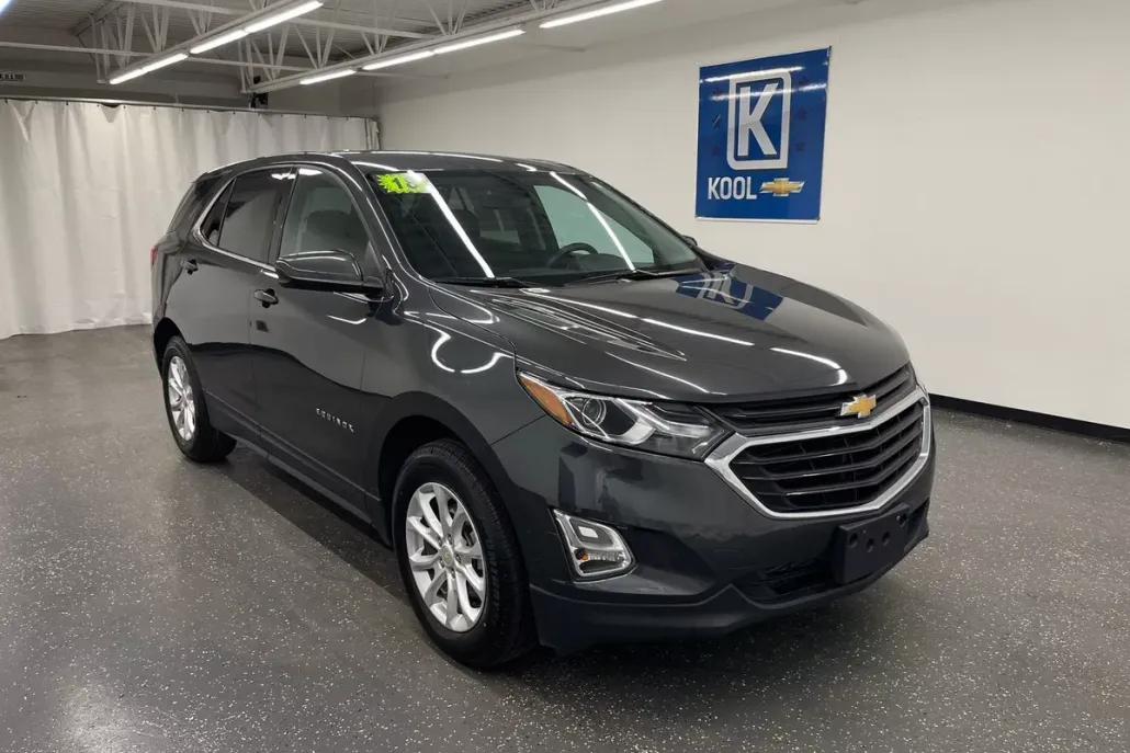 2018 Chevrolet Equinox LT photo 1