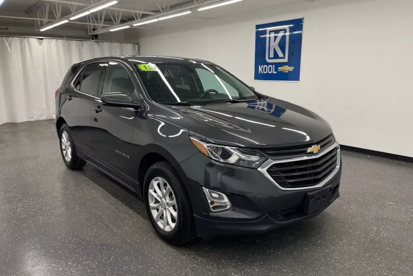 2018 Chevrolet Equinox LT photo 1