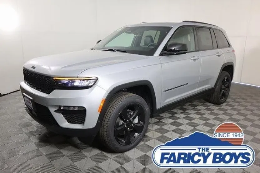2025 Jeep Grand Cherokee Limited photo 1