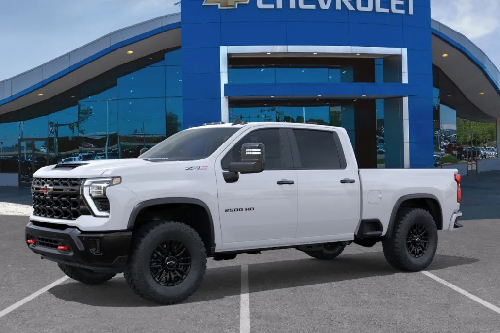 2025 Chevrolet Silverado 2500HD ZR2 photo 1
