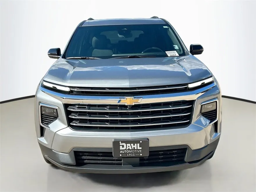 2026 Chevrolet Traverse photo 1