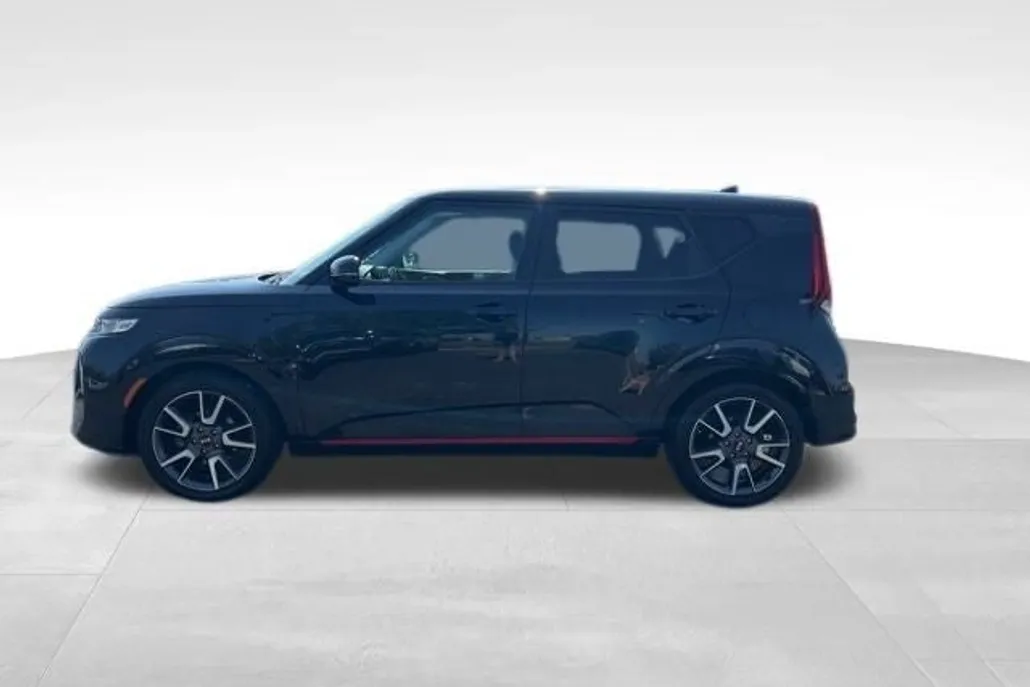 2021 Kia Soul GT-Line photo 1
